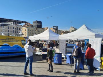 Débat mobile au Vieux Port de Marseille, le 12 octobre